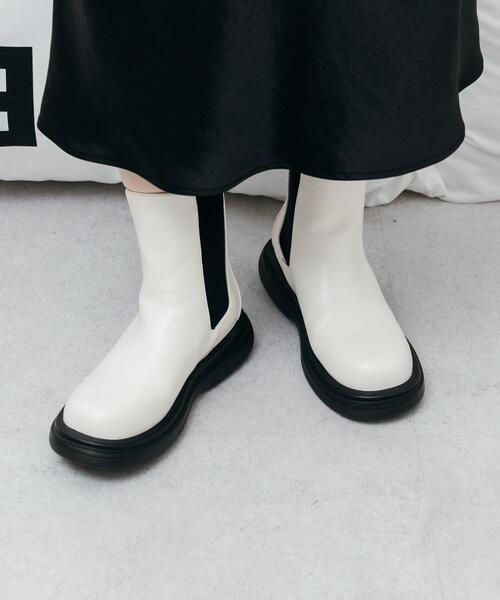 CITEN（シテン）の「＜CITEN＞ボリュームソール サイドゴア ブーツ（ブーツ・レディース・ホワイト/ブラック・S/L/M）」の4枚目の写真