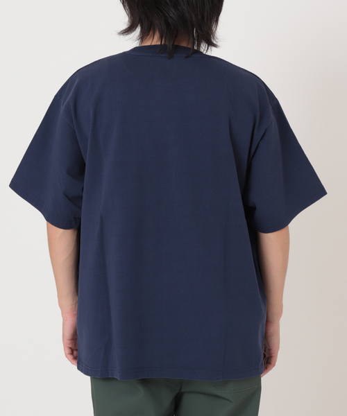 JOURNAL STANDARD relume（ジャーナルスタンダード　レリューム）の「【CORNELL / コーネル】別注 カレッジプリントTシャツ 1（Tシャツ/カットソー・メンズ・ホワイト/ネイビー/ホワイト系その他/バーガンディー/ホワイト系その他2/ネイビー系1・MEDIUM/LARGE）」の10枚目の写真