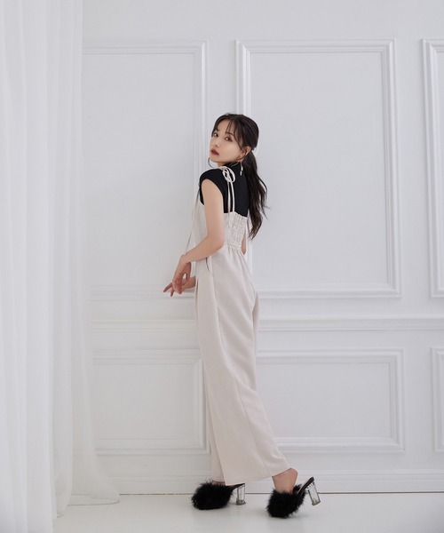 ANDGEEBEE（アンジービー）の「ジャガードリボンロンパース（ワンピース・レディース・ベージュ/ブラック・MEDIUM）」の2枚目の写真