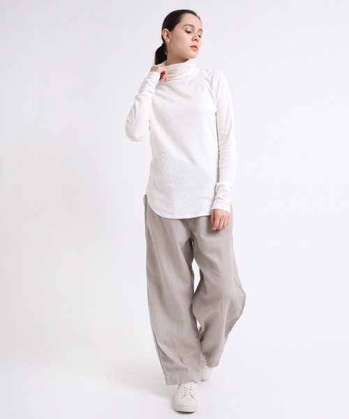 RNA-N(アールエヌエーエヌ)の「M1898 マシュマロタッチフィットタートル(Tシャツ/カットソー・レディース・オフホワイト/グレー/ブラック/ターメリック/チャコールグレー/アイボリー・MEDIUM)」の10枚目の写真