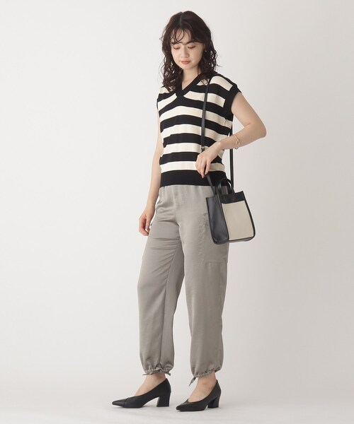 OPAQUE.CLIP(オペークドットクリップ)の「◆スクエアパイピングミニショルダーバッグ(ショルダーバッグ・レディース・ライトベージュ/オフホワイト/ブラック系・00)」の13枚目の写真