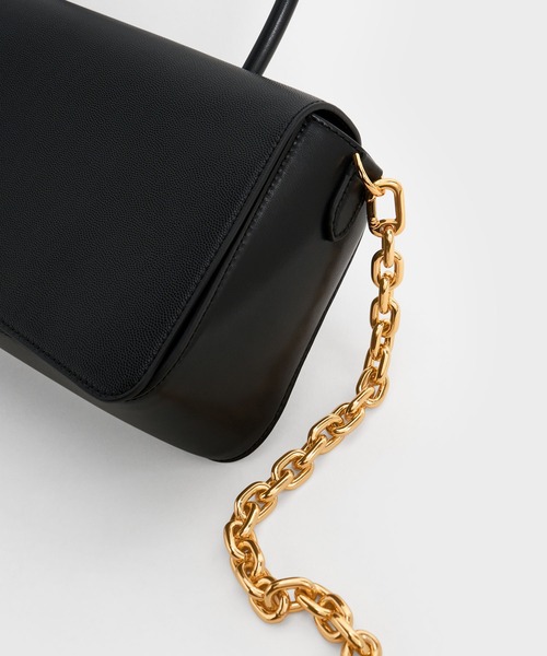 CHARLES & KEITH（チャールズ & キース）の「Avis アビス イーロンゲイティドハンドルトラペーズバッグ（ショルダーバッグ・レディース・チョコ/ミント/ブラック・M）」の5枚目の写真