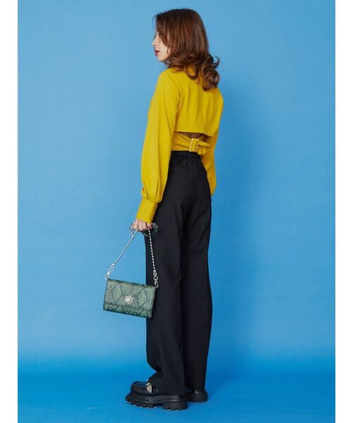 EVRIS（エヴリス）の「バックオープンシャツトップス（Tシャツ/カットソー・レディース・マスタード/アイボリー/ブラック・FREE）」の7枚目の写真