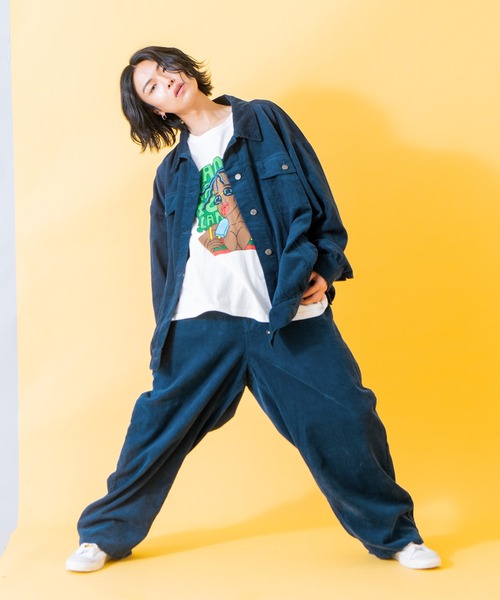 PUNYUS（プニュズ）の「コーデュロイオーバージャケット（カバーオール・レディース・グリーン/ブルー/ブラック・2/3/4）」の21枚目の写真