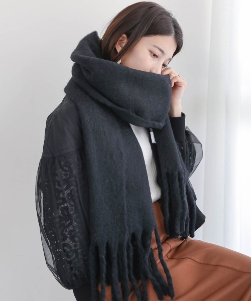 Bou Jeloud（ブージュルード）の「起毛ボリュームマフラー（マフラー・レディース・ブラック/ライトカーキ/ブルー/アイボリー・-）」の3枚目の写真