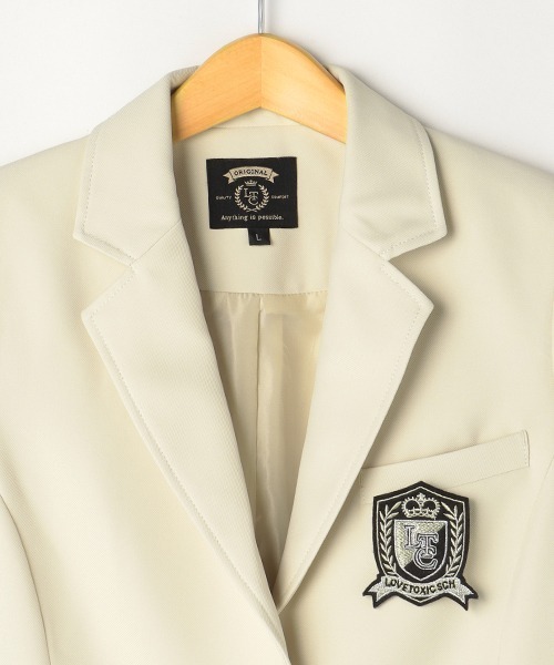 LOVETOXIC（ラブトキシック）の「エンブレムつきテーラードジャケット