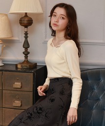 袖口パールネッククロスリブニット