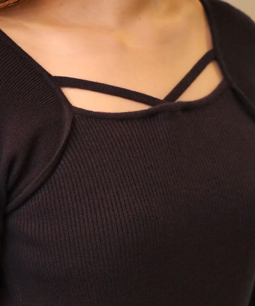 ASTORIA ODIER(アストリアオディール)の「袖口パールネッククロスリブニット(ニット/セーター・レディース・ブラック/ホワイト/ピンク/ブラウン/ダークブルー・MEDIUM)」の11枚目の写真