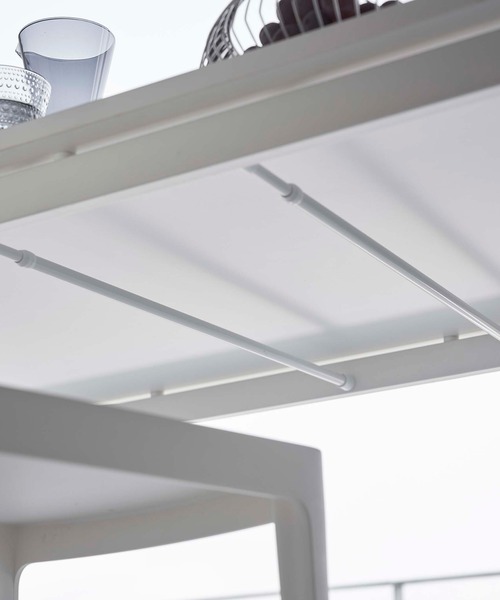 tower(タワー)の「tower(タワー) テーブル下つっぱり棒用収納ラック(収納グッズ・レディース・ブラック/ホワイト・ONE SIZE)」の11枚目の写真