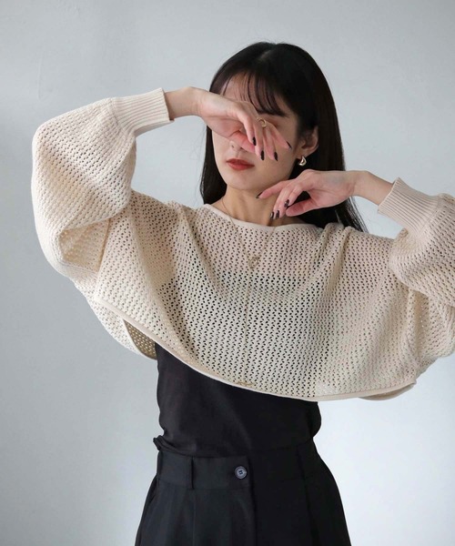 cheriella（シェリエラ）の「【cheriella】WEB限定透かし編みショートニットプルオーバー 新色追加（ニット/セーター・レディース・ブラック/アイボリー/パープル/ブルー・M）」の6枚目の写真