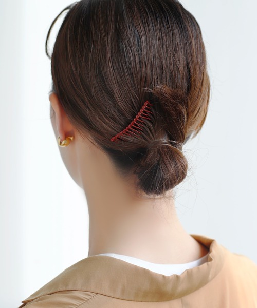 ANEMONE（アネモネ）の「カラーワイヤーコーム[S]（その他ヘアアクセサリー・レディース・カーキ/ブルー/グレー/ブラウン/グリーン/レッド/ベージュ・FREE）」の7枚目の写真