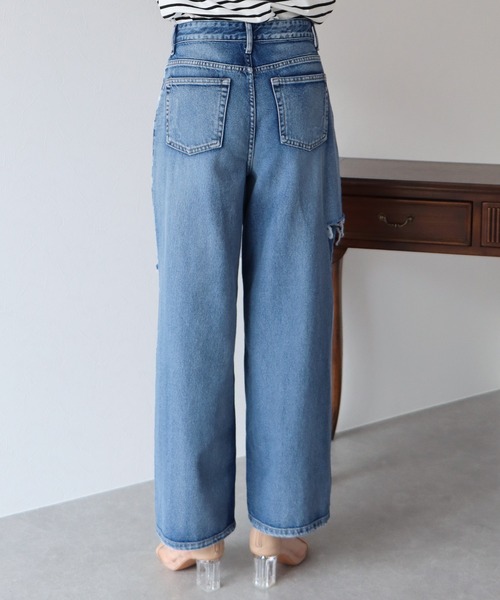 BLUEEAST（ブルーイースト）の「サイドスリットダメージデニムパンツ（デニムパンツ・レディース・ネイビー系・MEDIUM/LARGE）」の17枚目の写真