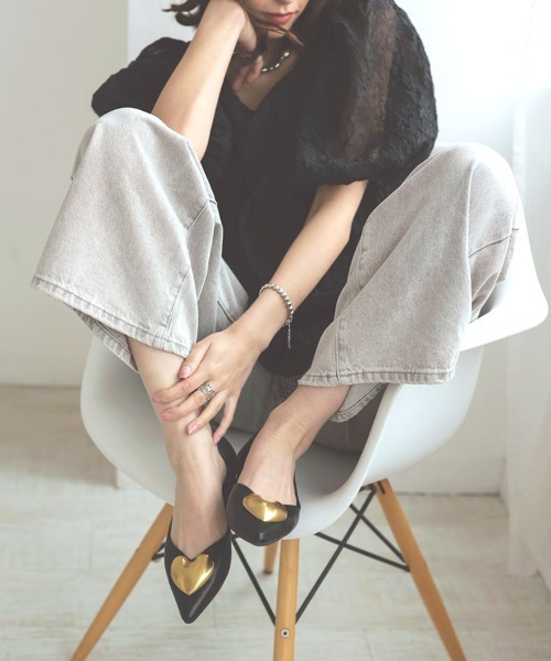 DONOBAN（ドノバン）の「ハートフラットパンプス（パンプス・レディース・ブラック/アイボリー/グレー/シルバー・35/37/39/36/38）」の11枚目の写真