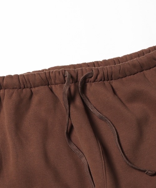 PLEASURES（プレジャー）の「PLEASURES/プレジャーズ CHOICES SWEATPANT スウェットパンツ 刺繍 ブランドロゴ ワイド リラックス（スウェットパンツ・メンズ・ブラウン・L/XL）」の4枚目の写真