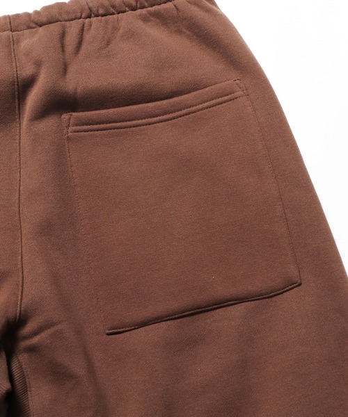 PLEASURES（プレジャー）の「PLEASURES/プレジャーズ CHOICES SWEATPANT スウェットパンツ 刺繍 ブランドロゴ ワイド リラックス（スウェットパンツ・メンズ・ブラウン・L/XL）」の5枚目の写真