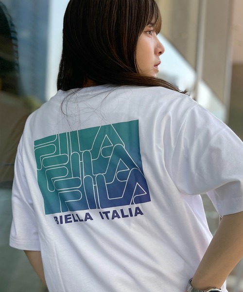 FILA(フィラ)の「FILA フィラ ブランド ロゴ ワンポイント 刺繍 グラデーション バックプリント 半袖 Tシャツ(Tシャツ/カットソー・メンズ・ブラック/ネイビー/ホワイト/サックスブルー・L/LL/M)」の15枚目の写真