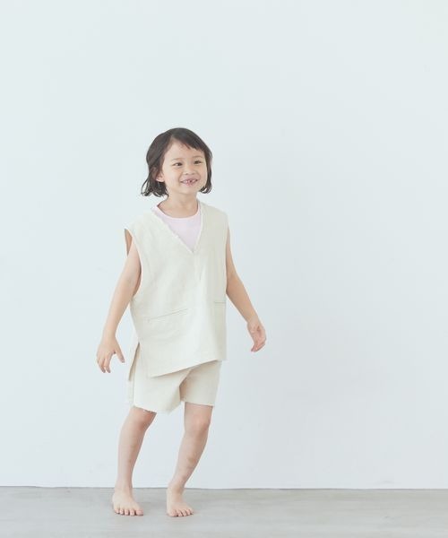 LOWRYS FARM(ローリーズファーム)の「デニムベスト 195454(ベスト・キッズ・オフホワイト/ブルー/ブラック・110cm/120cm/130cm/140cm/150cm)」の8枚目の写真