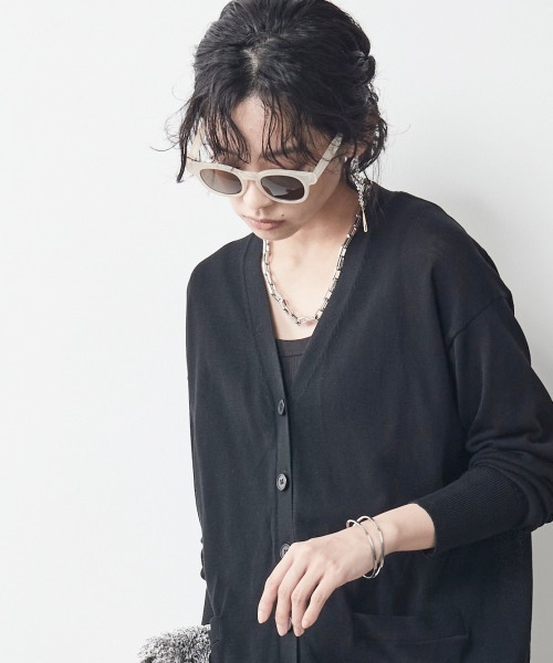 CHIC STYLE（シックスタイル）の「＜大きいサイズ＞ハイツイストレーヨン綿シンプルニットカーディガン シックスタイル（カーディガン/ボレロ・レディース・ブラック・L/LL/3L/4L/5L）」の10枚目の写真