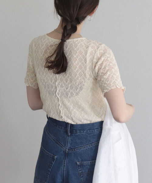 fredy emue(フレディエミュ)の「カットレース半袖プルオーバ(Tシャツ/カットソー・レディース・オフホワイト/アイボリー/ブラック・38)」の2枚目の写真