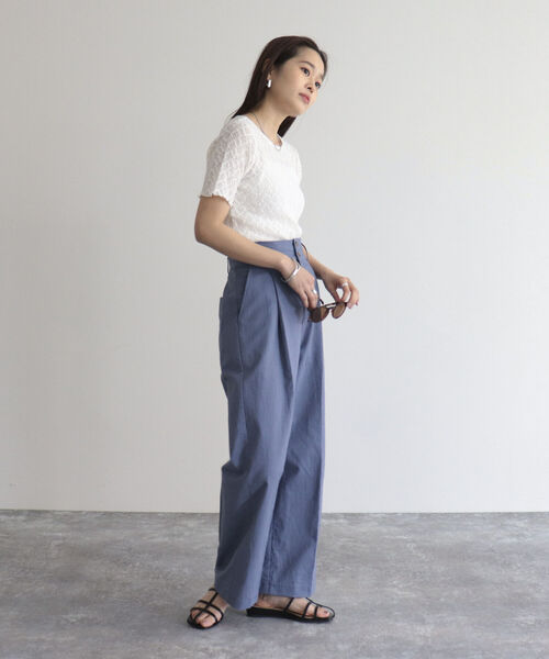 fredy emue(フレディエミュ)の「カットレース半袖プルオーバ(Tシャツ/カットソー・レディース・オフホワイト/アイボリー/ブラック・38)」の4枚目の写真