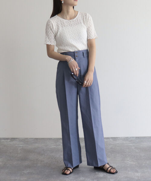 fredy emue(フレディエミュ)の「カットレース半袖プルオーバ(Tシャツ/カットソー・レディース・オフホワイト/アイボリー/ブラック・38)」の7枚目の写真