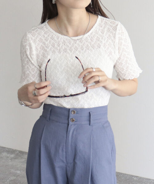 fredy emue(フレディエミュ)の「カットレース半袖プルオーバ(Tシャツ/カットソー・レディース・オフホワイト/アイボリー/ブラック・38)」の9枚目の写真