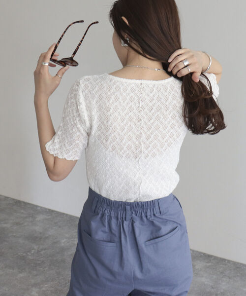 fredy emue(フレディエミュ)の「カットレース半袖プルオーバ(Tシャツ/カットソー・レディース・オフホワイト/アイボリー/ブラック・38)」の13枚目の写真