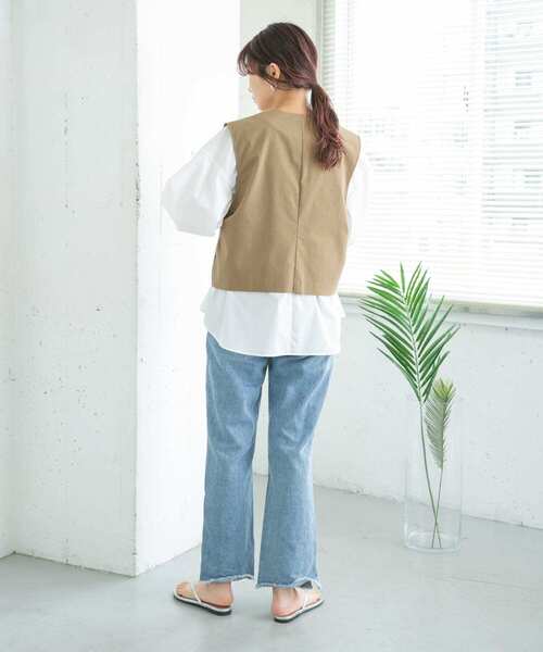 KBF(ケイビーエフ)の「リネンMIXノットショートベスト(ベスト・レディース・ブラック/キャメル/ライトグレー・ONE)」の21枚目の写真