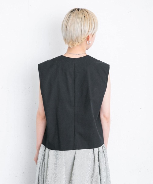 KBF(ケイビーエフ)の「リネンMIXノットショートベスト(ベスト・レディース・ブラック/キャメル/ライトグレー・ONE)」の17枚目の写真