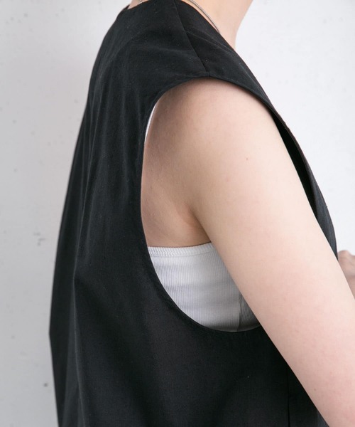 KBF(ケイビーエフ)の「リネンMIXノットショートベスト(ベスト・レディース・ブラック/キャメル/ライトグレー・ONE)」の12枚目の写真