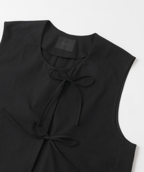 KBF(ケイビーエフ)の「リネンMIXノットショートベスト(ベスト・レディース・ブラック/キャメル/ライトグレー・ONE)」の4枚目の写真
