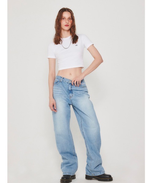 CRANK（クランク）の「【CRANK/クランク】LOGO PATCH JEANS / ジーンズ デニム ブルーデニム（デニムパンツ・レディース・ライトブルー/ブルー・S/M）」の1枚目の写真