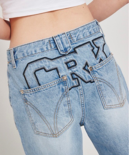 CRANK（クランク）の「【CRANK/クランク】LOGO PATCH JEANS / ジーンズ デニム ブルーデニム（デニムパンツ・レディース・ライトブルー/ブルー・S/M）」の8枚目の写真