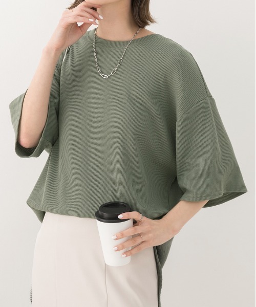 ad thie(アドティエ)の「裾ラウンド ワッフルTシャツ(Tシャツ/カットソー・レディース・オフホワイト/ブルーグレー/オートミール/カーキ/ブラック・LARGE/MEDIUM)」の5枚目の写真