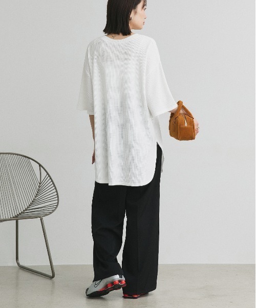 ad thie(アドティエ)の「裾ラウンド ワッフルTシャツ(Tシャツ/カットソー・レディース・オフホワイト/ブルーグレー/オートミール/カーキ/ブラック・LARGE/MEDIUM)」の20枚目の写真