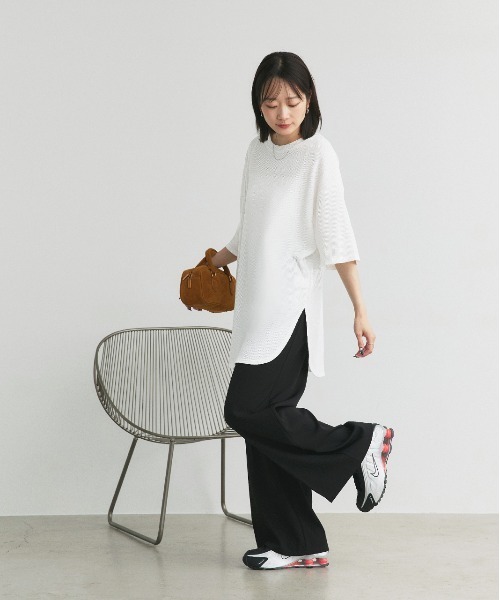 ad thie(アドティエ)の「裾ラウンド ワッフルTシャツ(Tシャツ/カットソー・レディース・オフホワイト/ブルーグレー/オートミール/カーキ/ブラック・LARGE/MEDIUM)」の21枚目の写真