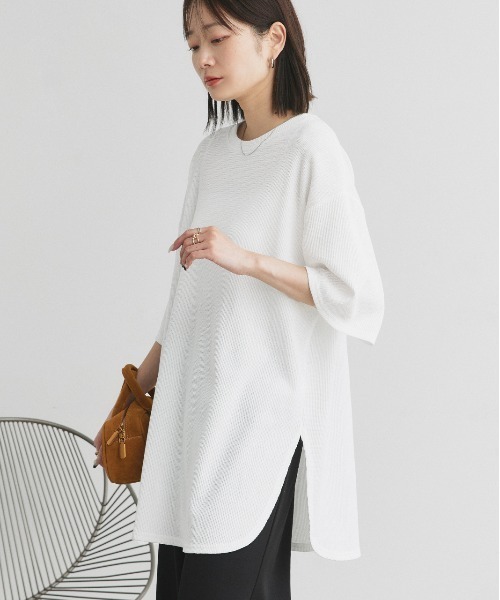 ad thie(アドティエ)の「裾ラウンド ワッフルTシャツ(Tシャツ/カットソー・レディース・オフホワイト/ブルーグレー/オートミール/カーキ/ブラック・LARGE/MEDIUM)」の22枚目の写真