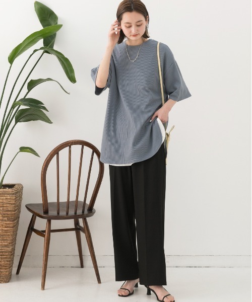 ad thie(アドティエ)の「裾ラウンド ワッフルTシャツ(Tシャツ/カットソー・レディース・オフホワイト/ブルーグレー/オートミール/カーキ/ブラック・LARGE/MEDIUM)」の8枚目の写真