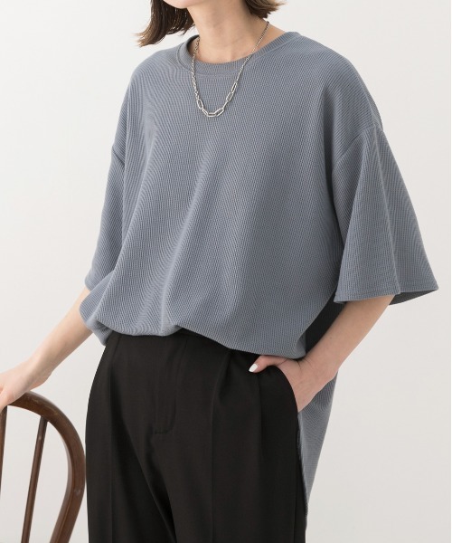 ad thie(アドティエ)の「裾ラウンド ワッフルTシャツ(Tシャツ/カットソー・レディース・オフホワイト/ブルーグレー/オートミール/カーキ/ブラック・LARGE/MEDIUM)」の10枚目の写真