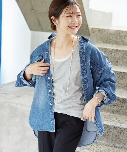 SLOBE IENA（スローブイエナ）の「LE DENIM BDUシャツ（シャツ/ブラウス・レディース・ブルー・FREE）」の4枚目の写真