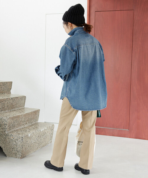 SLOBE IENA（スローブイエナ）の「LE DENIM BDUシャツ（シャツ/ブラウス・レディース・ブルー・FREE）」の9枚目の写真