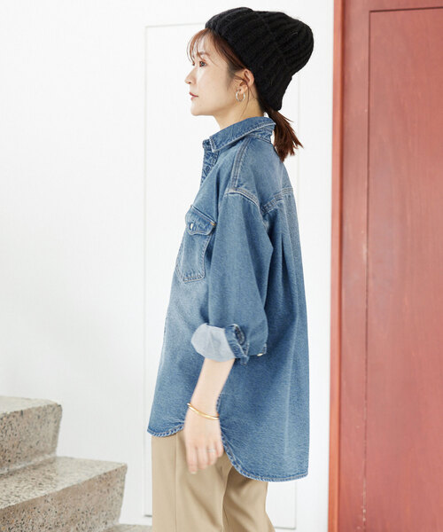 SLOBE IENA（スローブイエナ）の「LE DENIM BDUシャツ（シャツ/ブラウス・レディース・ブルー・FREE）」の14枚目の写真