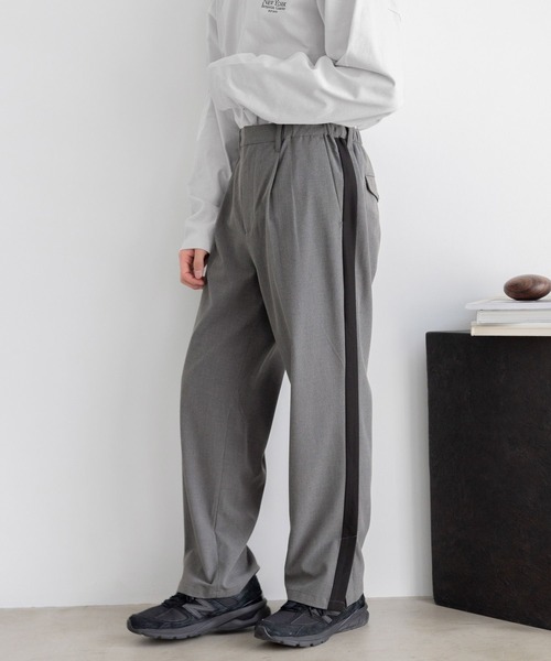 【セール】ＴＲラインスリットパンツ 970055（その他パンツ）｜LOWRYS FARM（ローリーズファーム）