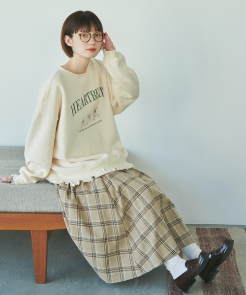 unclip（アンクリップ）の「ダメージルーズスウェット（スウェット・レディース・アイボリー/グレー・FREE）」の20枚目の写真