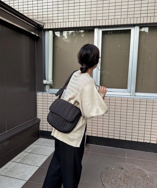 lawgy（ラウジー）の「bi color line knit（カーディガン/ボレロ・レディース・ベージュ/アイボリー・FREE）」の16枚目の写真