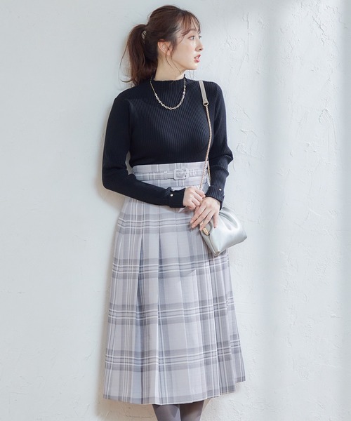 12Twelve Agenda(トゥエルブ アジェンダ)の「ハイネック袖口ターンバックリブニットプルオーバー(ニット/セーター・レディース・ブラック/オフホワイト/ラベンダー/ピンク/ブルー/チャコールグレー/オレンジ・M)」の22枚目の写真
