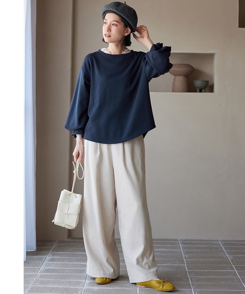 Viola e Viola（ヴィオラエヴィオラ）の「裏ファー袖タックプルオーバー（Tシャツ/カットソー・レディース・テラコッタ/グリーン/モカ/ネイビー/アイボリー/ブラック/ラベンダー・M/5L/LL/4L/L/3L）」の19枚目の写真