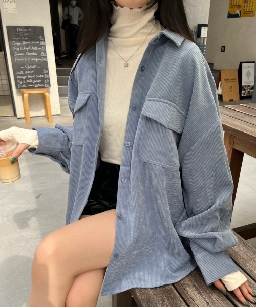 nemne store(ネンネストア)の「【低身長サイズあり】指開きタートルリブトップス(Tシャツ/カットソー・レディース・チャコール/オレンジ/アイボリー/ブラック/ホワイト×ブラック/ブルー・SMALL/MEDIUM)」の9枚目の写真