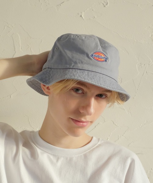 Dickies（ディッキーズ）の「【Dickies】EX ICON BUCKET HAT/カレッジロゴ/バケットハット/フリーサイズ/帽子/ディッキーズ（ハット・メンズ・レンガ/モスグリーン/サックスブルー/オフホワイト/ネイビー/ベージュ/ブラック・FREE）」の6枚目の写真