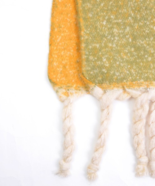 TONE SELECT GOODS（トーンセレクトグッズ）の「【urge select】バイカラー フリンジ ボリューム マフラー（マフラー・レディース・ブルー系/ブラウン系/ブルー系その他/グリーン系/グレー・FREE）」の14枚目の写真